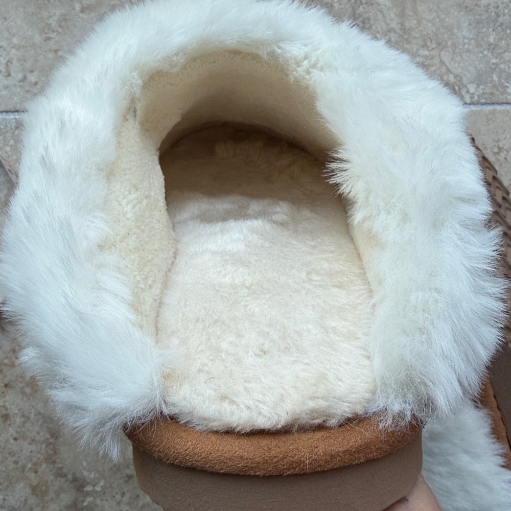 Microfiber Faux Fur Slippers Foam Footbed Slides Warm Cozy Like New! Women’s 10 - Picture 5 of 6
